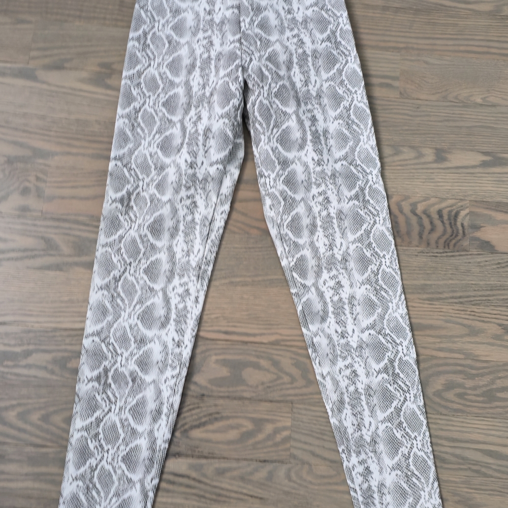 Women's Gray Snake Print Jeans